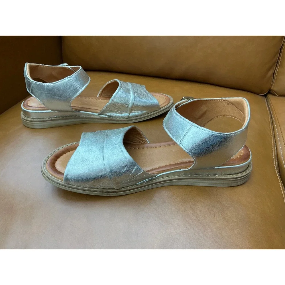 Miz Mooz Haley Wedge Sandals Womens 9 Silver Metallic Leather